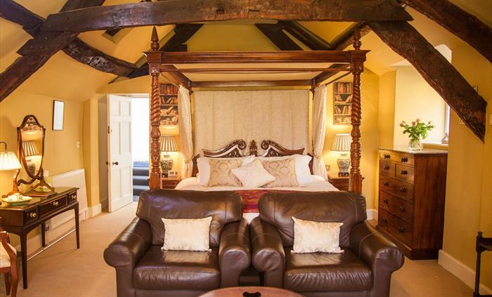 Plas Tan-Yr-Allt Historic Country House
